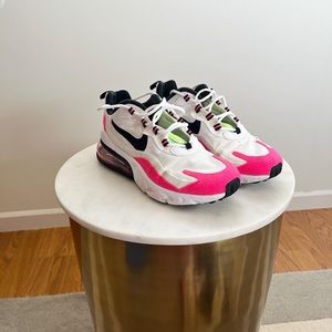 Nike Air Max React 270